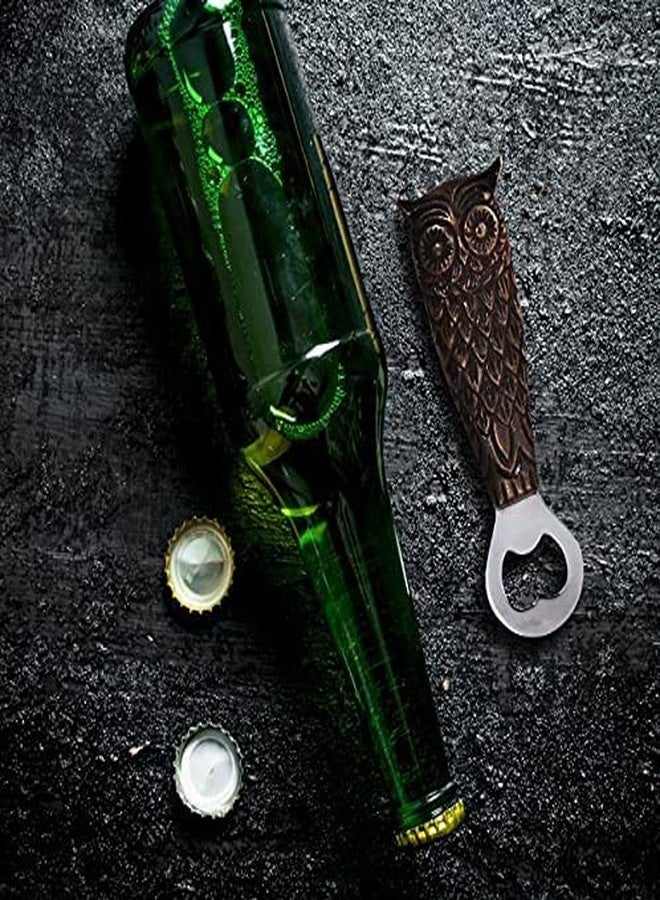 House of Sajja فتاحة زجاجات معدنية بنية اللون من هاوس أوف ساجا على شكل بومة بتصميم محفور - Image 1