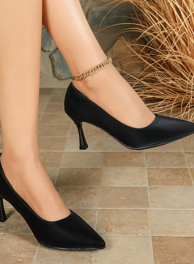 Sneak-a-Peek Sneak-a-Peek Black Pointed Toe Pumps