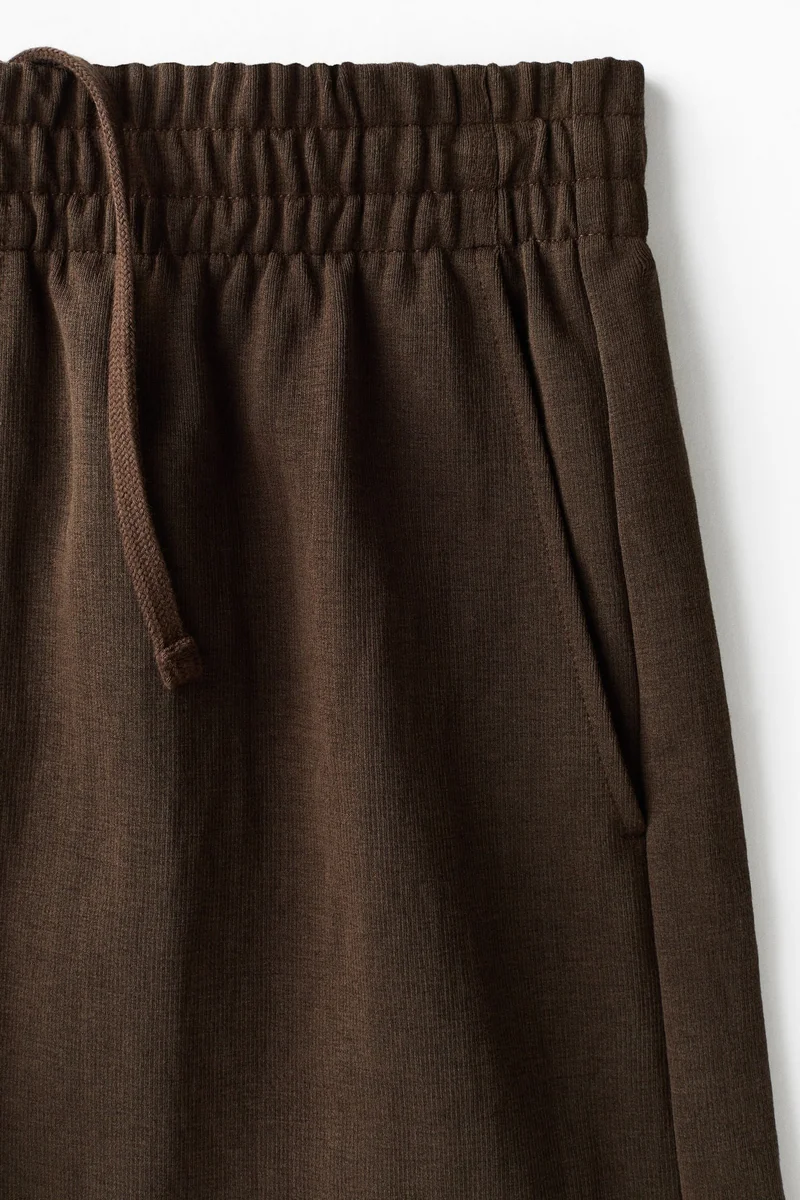 H&M  Relaxed Fit Interlock shorts for Men | Best Price UAE