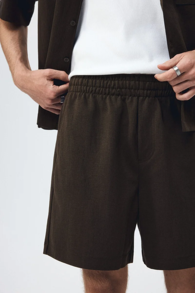 H&M  Relaxed Fit Interlock shorts for Men | Best Price UAE