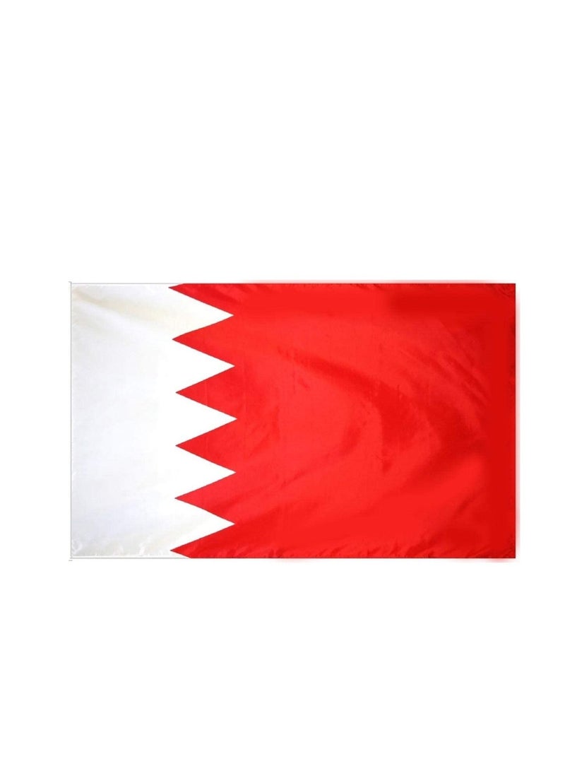 Romario AFC 2019 BAHRAIN FLAG size 96X64cm. It is compact in terms of design, it scores high on the aspect of utility too. This is what makes it worth the buy. - 96X64cm