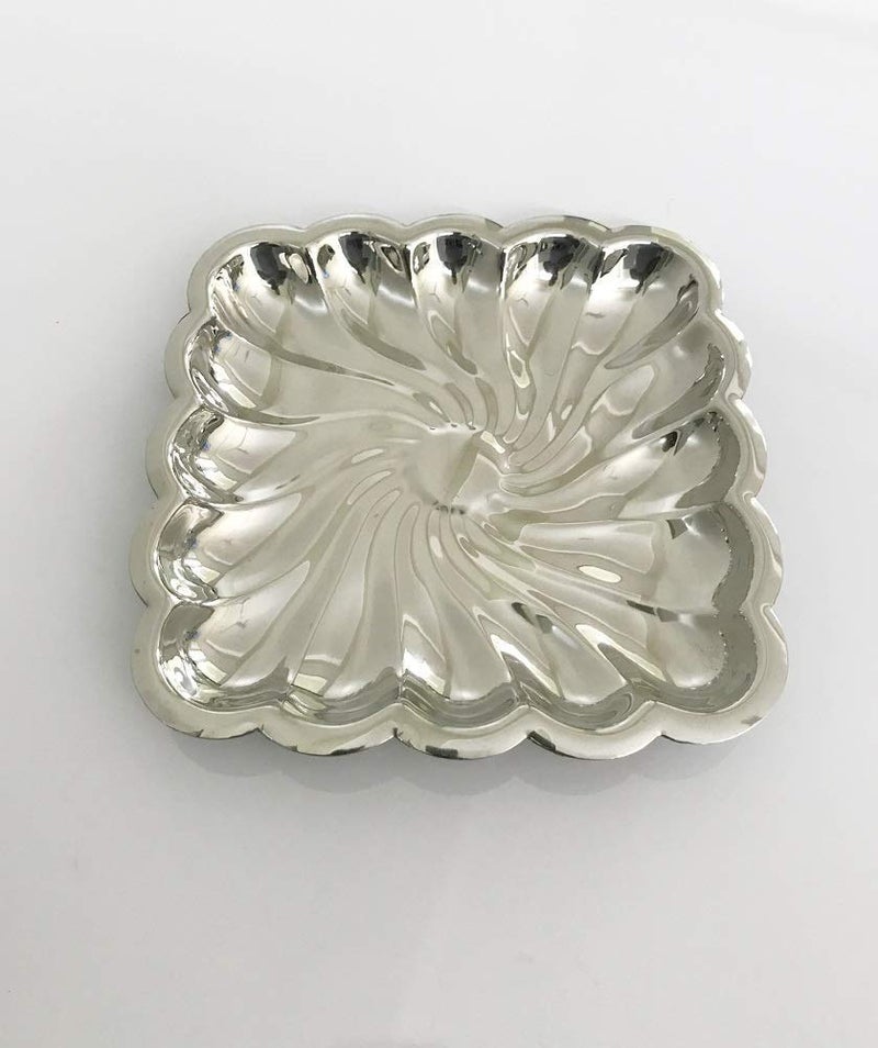 NJ Designer Salad Server Plate Tray Platter Dish, Dry Fruit Platter, Appetizer or Starter Platter, Designer Tray for Home Restaurant Use: 21 x 21 cm - Image 1