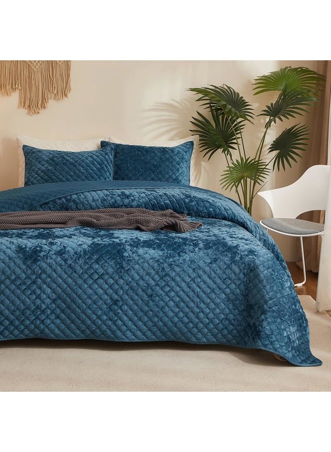 Wondnuga Lightweight Soft Velvet Quilt Set 3 Pieces, Comforter Bedspread Coverlet, Bedding Set for All Season (Teal Blue, King/Cal.King (106" x 96"), Diamond) - Image 1