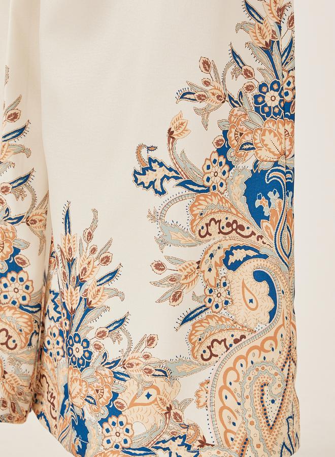 Styli Placement Print Pleated Wide Leg Pants  - Image 3
