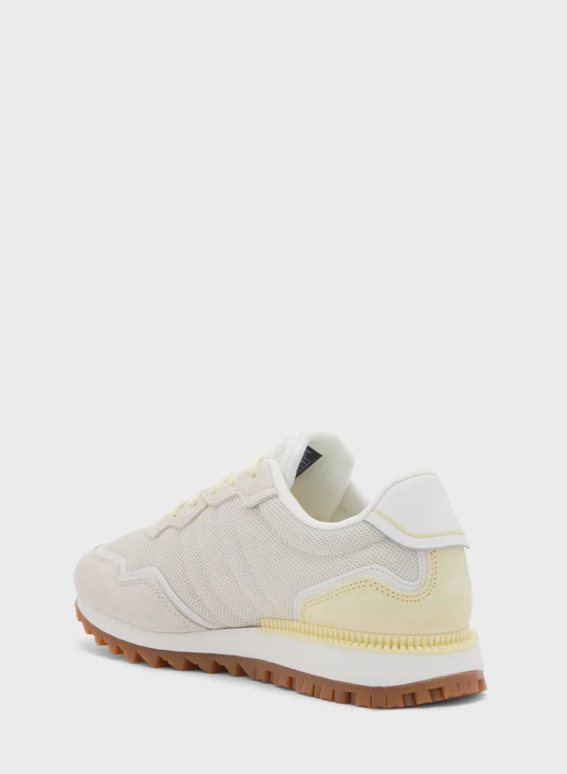 TOMMY JEANS Retro Cleated Runner Sneakers