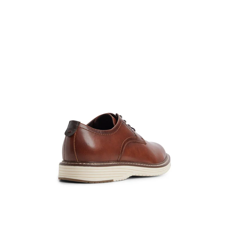 Call it Spring CALL IT SPRING FLEXWELL BROWN