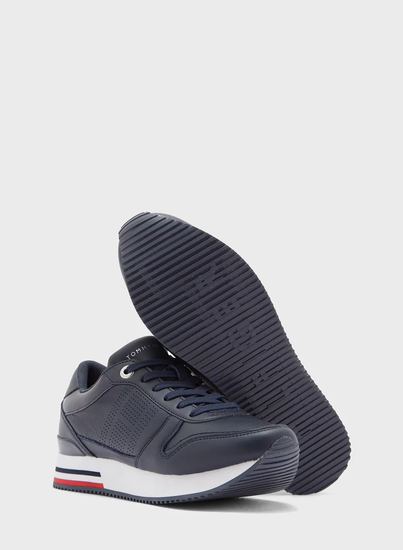 TOMMY HILFIGER Logo Printed Low Top Sneaker