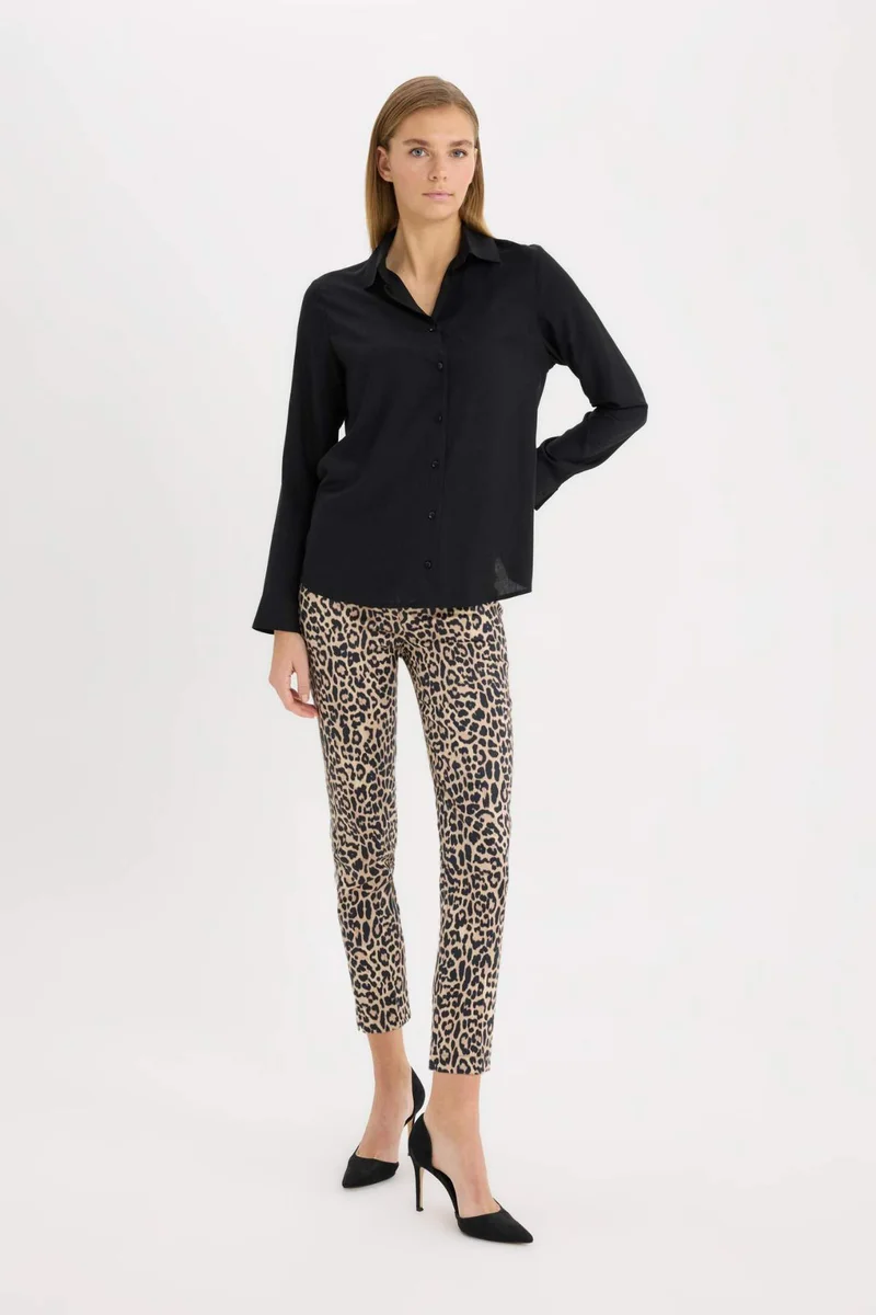 ديفاكتو Cigarette Normal Waist Straight Leg Satin Trousers