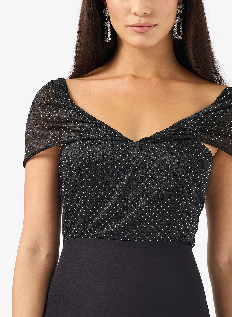 ايلا ليمتد اديشن Off Shoulder Dress With Slit