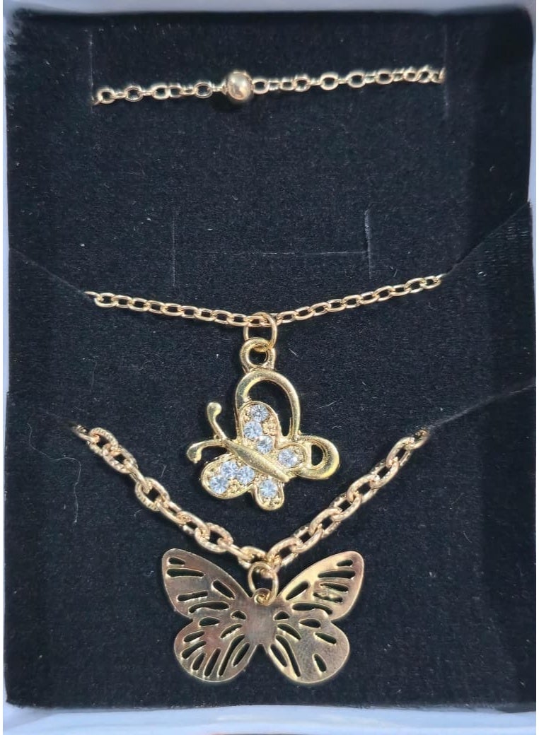 بريميم طقم أساور ساحرة على شكل فراشة للنساء - سوار معصم قابل للتعديل مزين بكريستال ذهبي اللون على شكل فراشة وتصميم مفتوح - Image 2