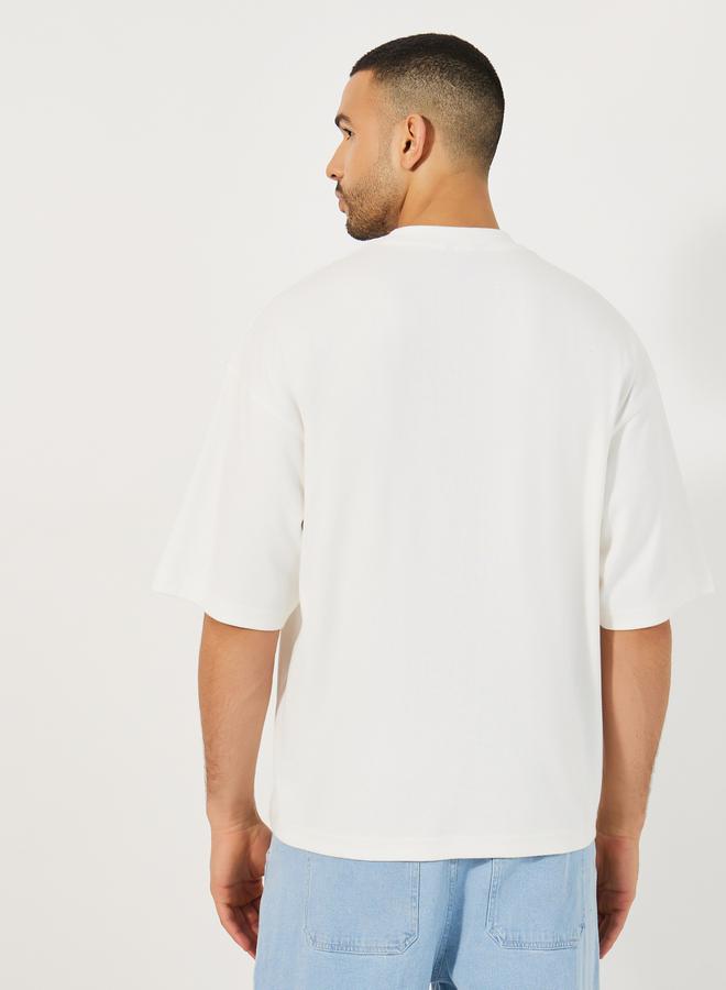 Styli Label Detail Round Neck Boxy T-Shirt  - Image 4