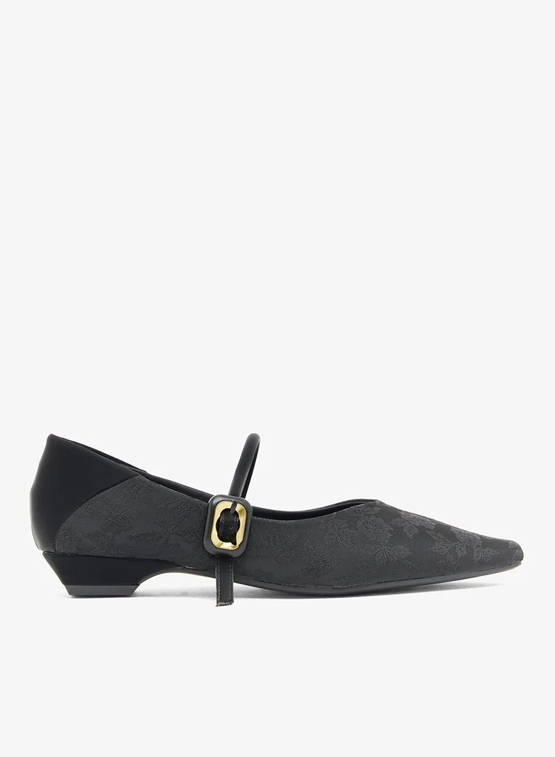 ايلا classic_pumps