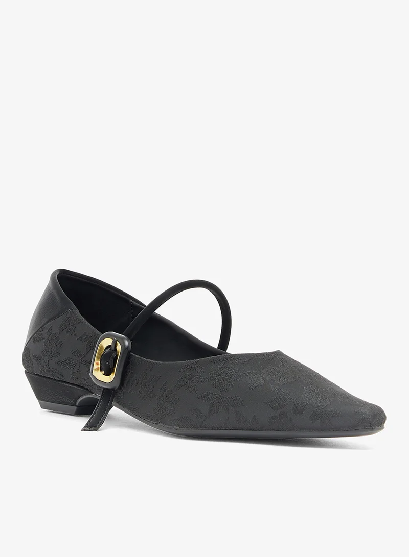 ايلا classic_pumps