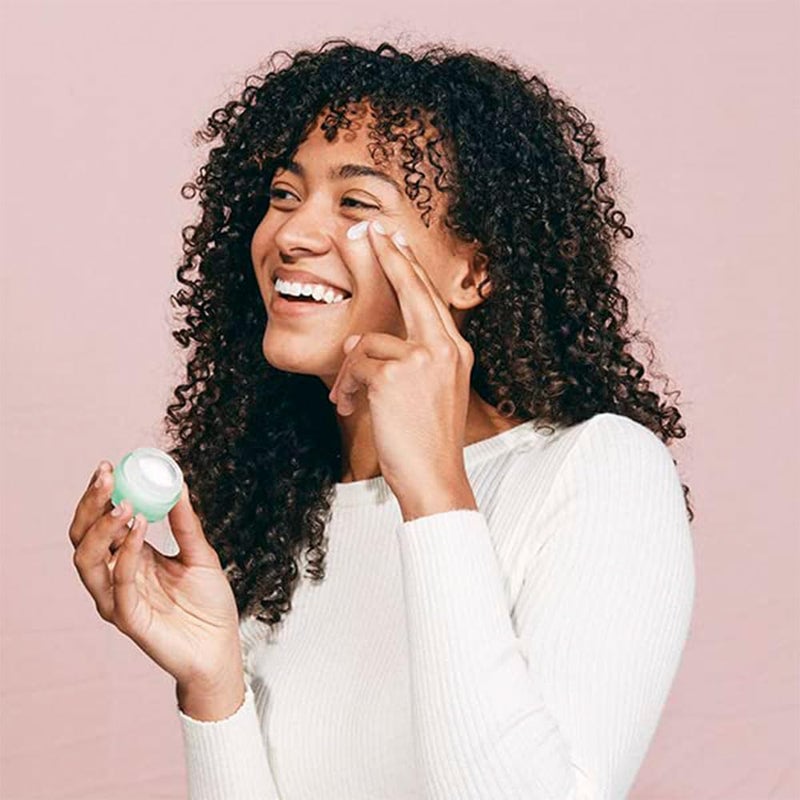 Eight Saints كريم العيون الشامل من إيت سانتس للعناية بالبشرة، كريم طبيعي وعضوي مضاد للشيخوخة لتقليل الانتفاخ، التجاعيد، وحقائب تحت العين، علاج الهالات السوداء تحت العين، 0.5 أونصة - Image 5