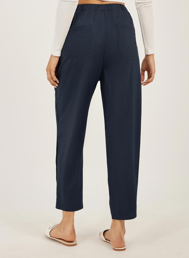 Styli Solid Cropped Tapered Fit Pants with Baggy Pockets - Image 4