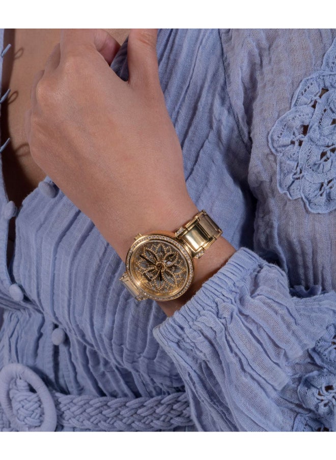 GUESS Gold Tone Stainless Steel Bracelet\Champagne Dial\Gold Tone Stainless Steel Case  - Image 5