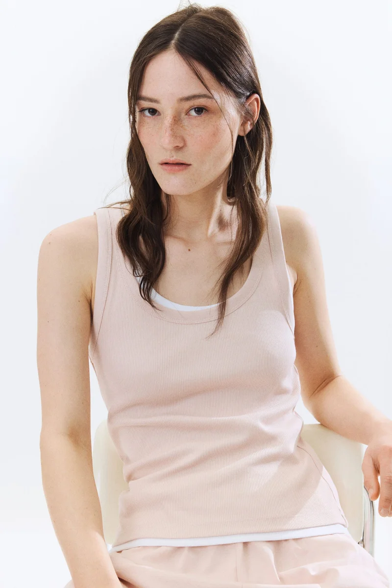 اتش اند ام بلوزة فيست من نسيج مضلع