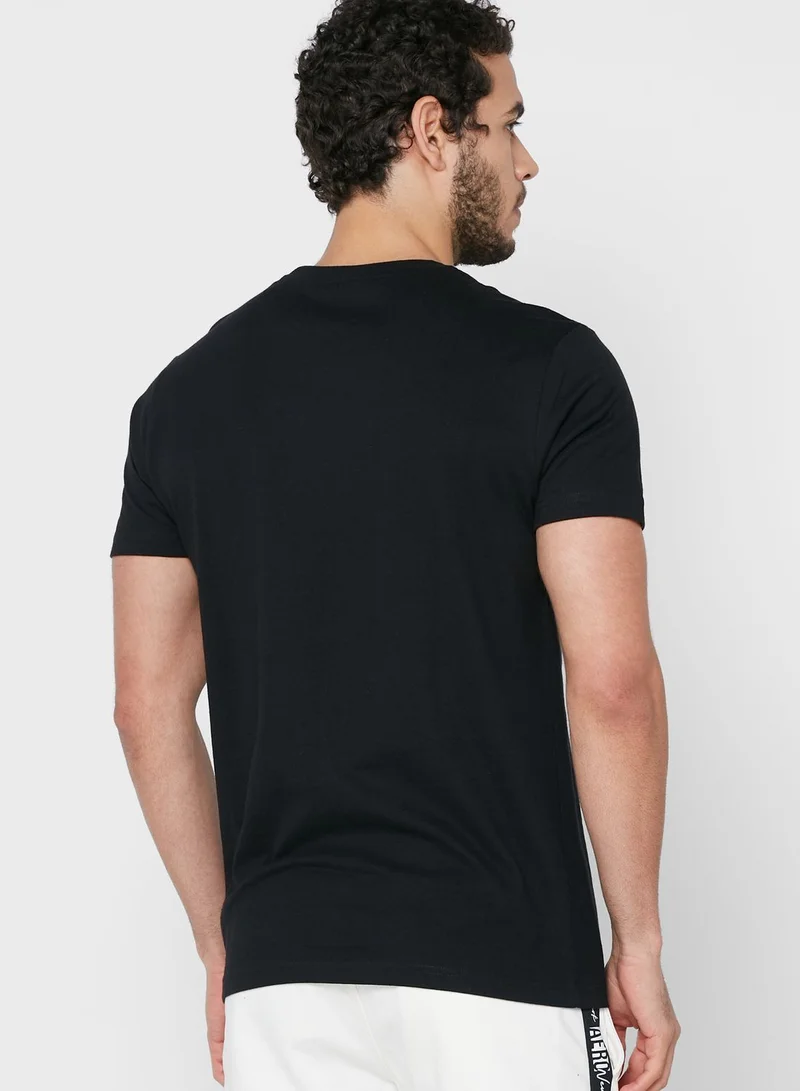Aeropostale Logo Crew Neck T-Shirt