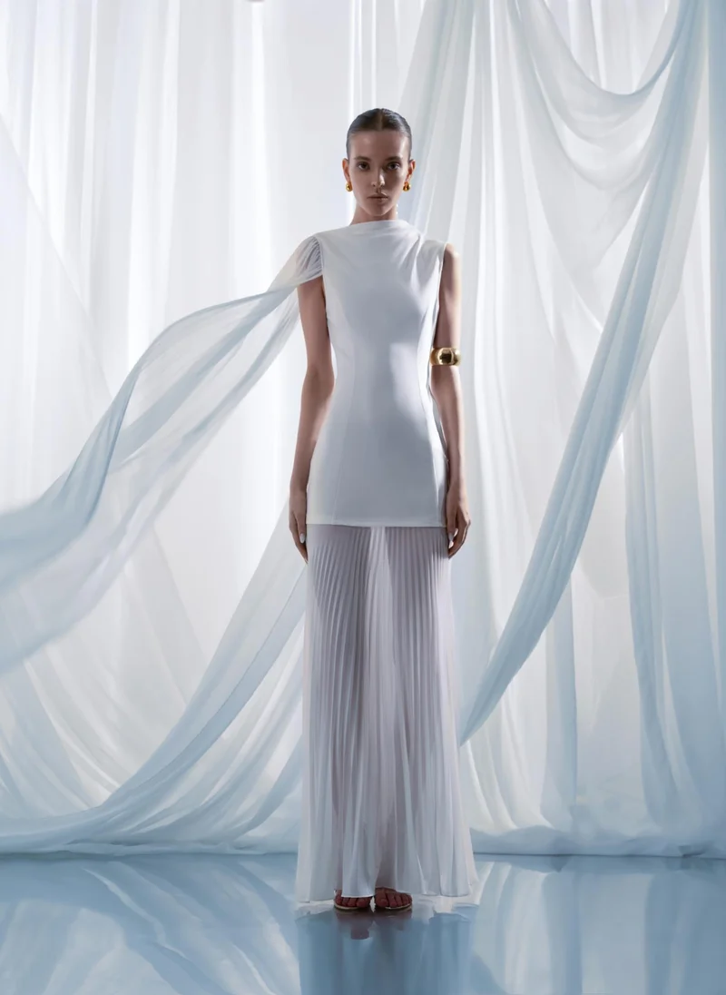 Maxi dress with pleated details
