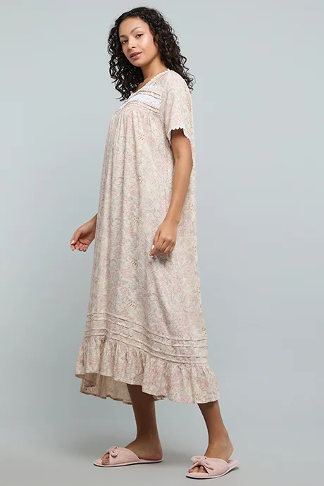 أر أند بي Printed Nightie with Square Neck and Short Sleeves