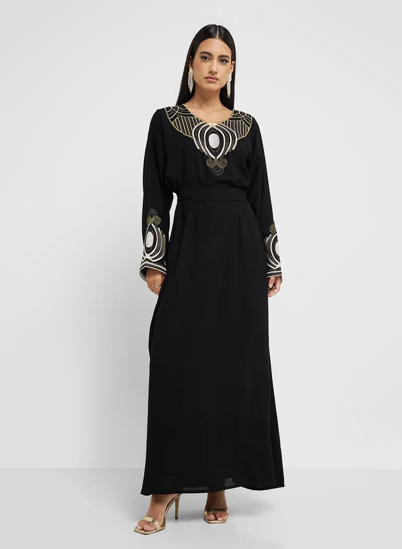 hayas closet Crew Neck Embroidered Sleeve Abaya