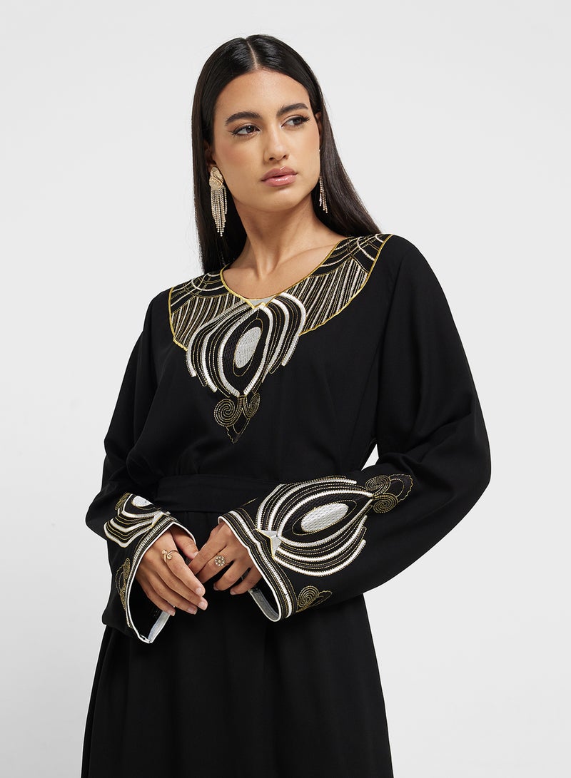 hayas closet Crew Neck Embroidered Sleeve Abaya  - Image 3