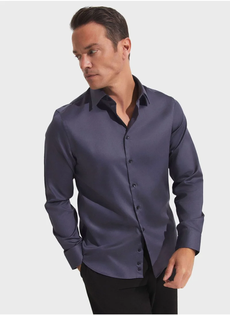 JUNE Essential  Slim Fit Shirt