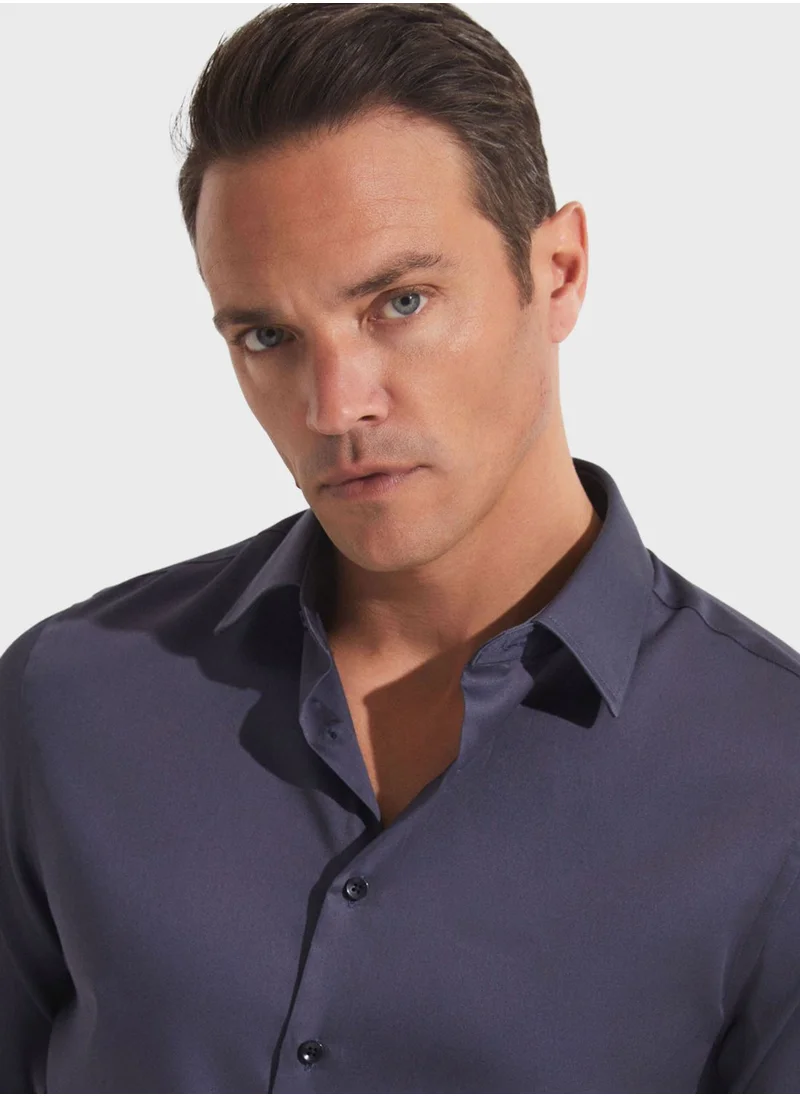 JUNE Essential  Slim Fit Shirt