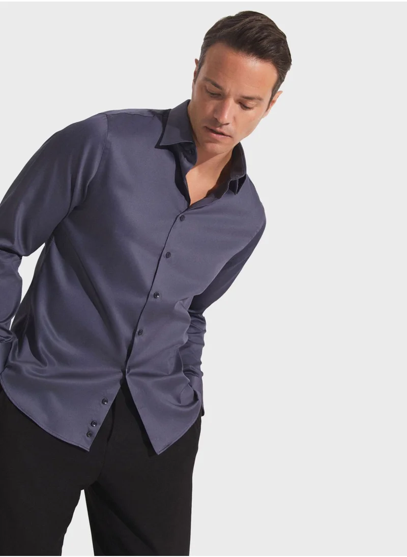 JUNE Essential  Slim Fit Shirt