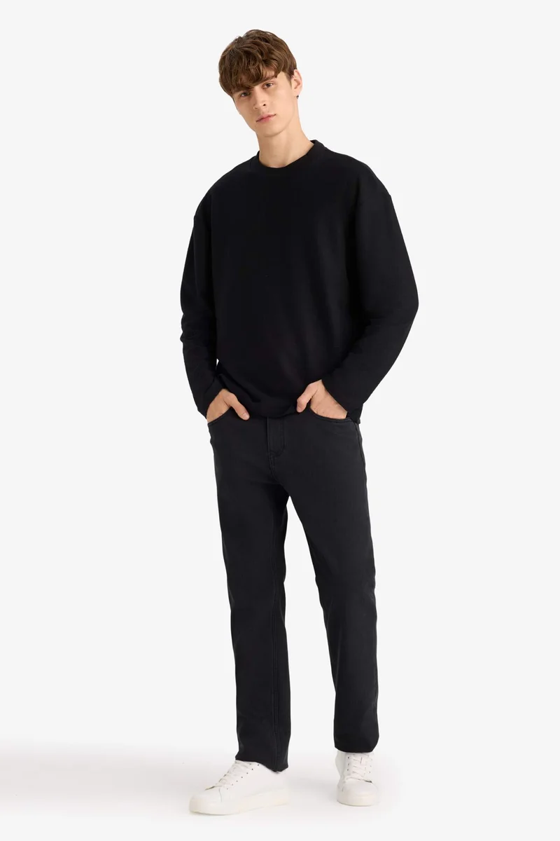 ديفاكتو Boxy Fit Crew Neck Cotton Long Sleeve T-Shirt