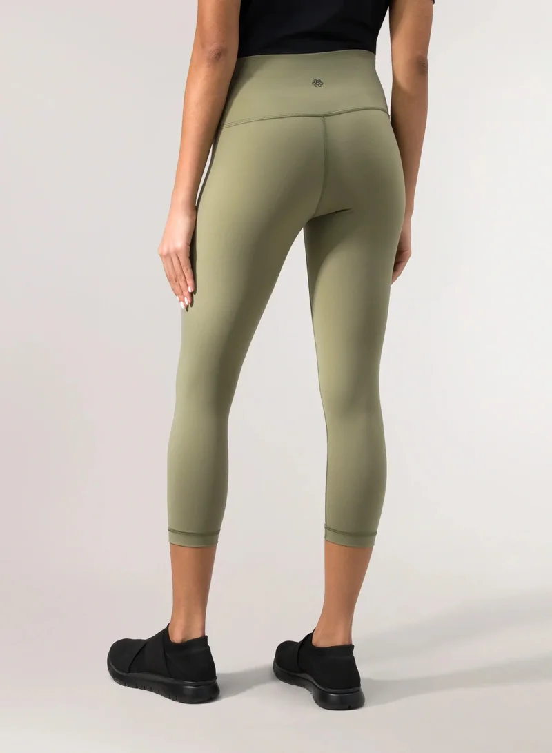 Kayanee Sculpting Compression Crop Legging
