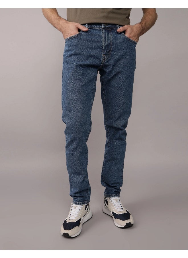 Light Wash Slim Fit Jeans - pzsku/Z6B755321BFD7DED22FFDZ/45/_/1742301367/02c23691-c37a-45db-9a8f-8a07798d321f