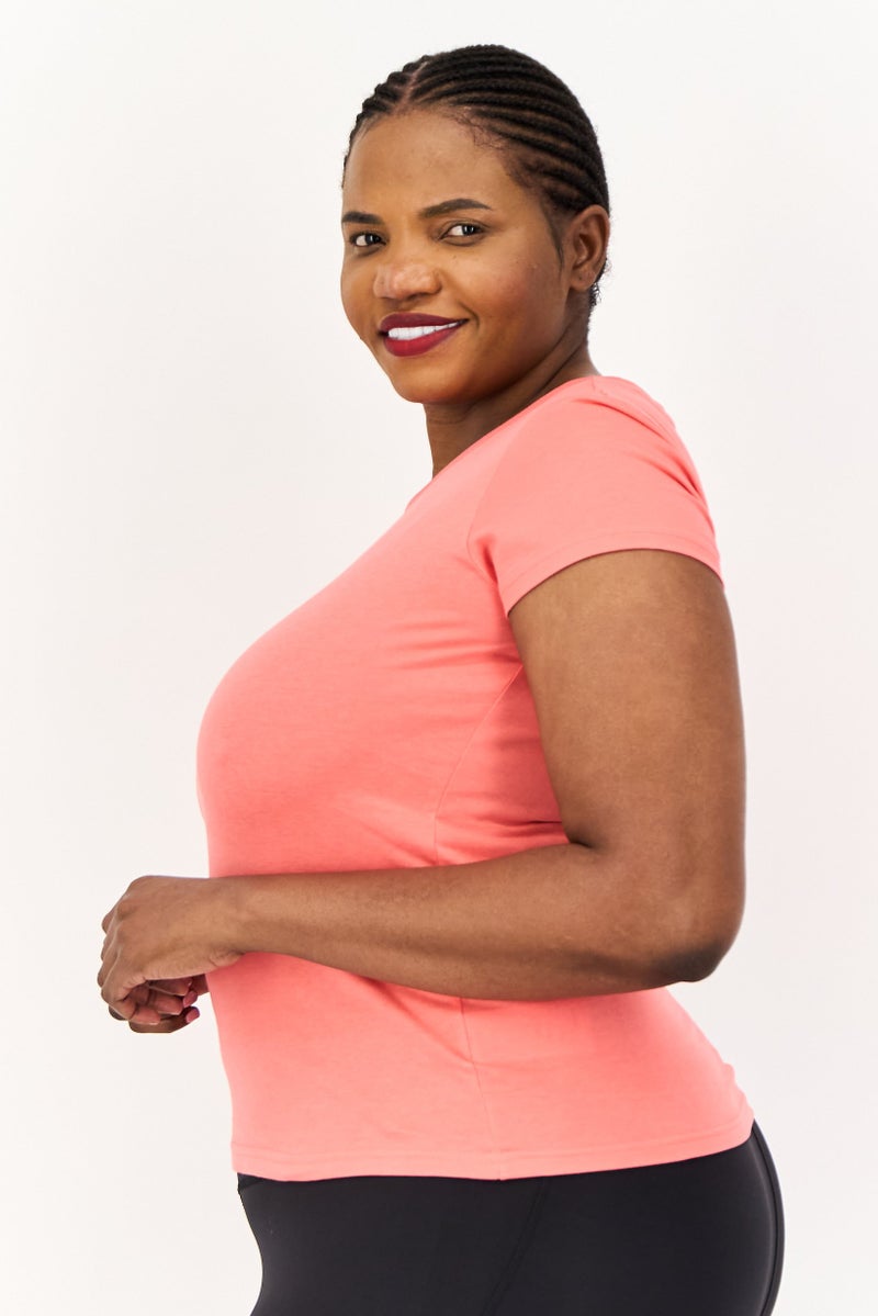 PUMA Women Sportswear Fit Short Sleeves Outdoor Top, Fuchsia - Image 3