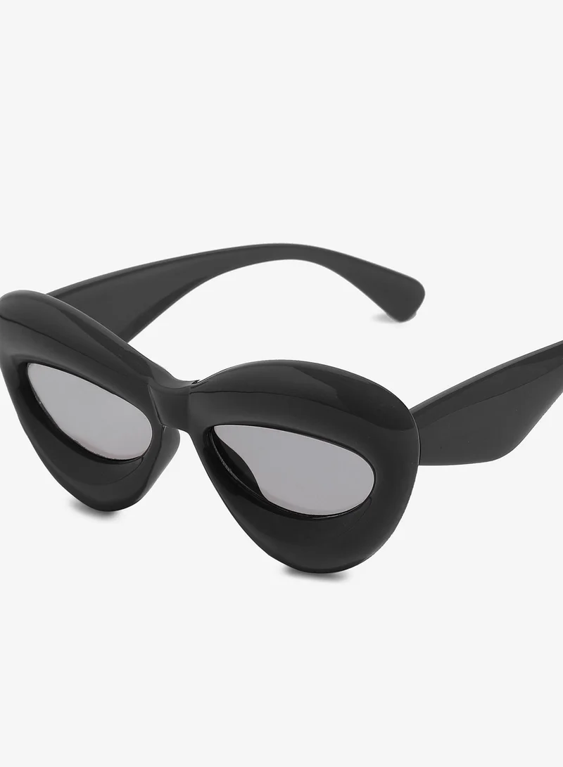 Haute Sauce Haute Sauce Women's Solid Cateye Sunglasses - Black Frame | Black Polycarbonate Lens For Casual Wear | Full Rim Polarized Lens | One-Size | Polycaronate Sunglass For Everyday Wear