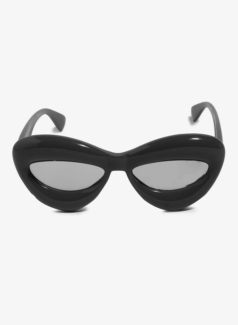 Haute Sauce Haute Sauce Women's Solid Cateye Sunglasses - Black Frame | Black Polycarbonate Lens For Casual Wear | Full Rim Polarized Lens | One-Size | Polycaronate Sunglass For Everyday Wear