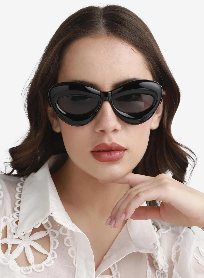 Haute Sauce Haute Sauce Women's Solid Cateye Sunglasses - Black Frame | Black Polycarbonate Lens For Casual Wear | Full Rim Polarized Lens | One-Size | Polycaronate Sunglass For Everyday Wear