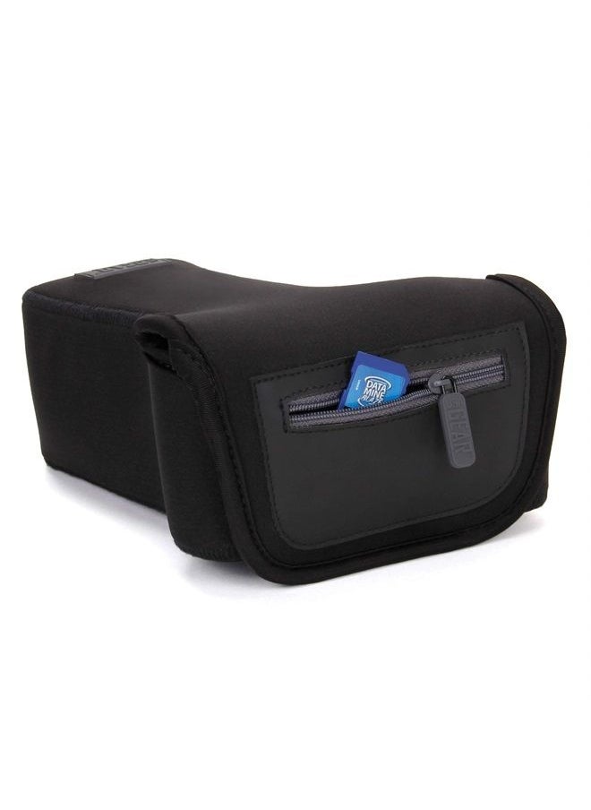 USA Gear USA GEAR Camera Sleeve and Zoom Lens DSLR Camera Case with DSLR Sleeve Protection, Holster Belt Loop and Accessory Storage - Compatible with Canon, Nikon, Sony, Olympus, Pentax and More (Black)  - Image 4