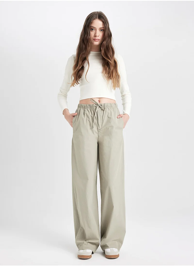 ديفاكتو Cooocoool Straight Fit Elasticated Drawstring Poplin Pants With Pockets