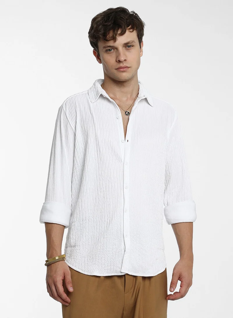 Men's Powder White Solid Creased Shirt For Casual Wear | Spread Collar | Long Sleeve | Button Closure | Shirt Crafted With Comfort Fit For Everyday Wear