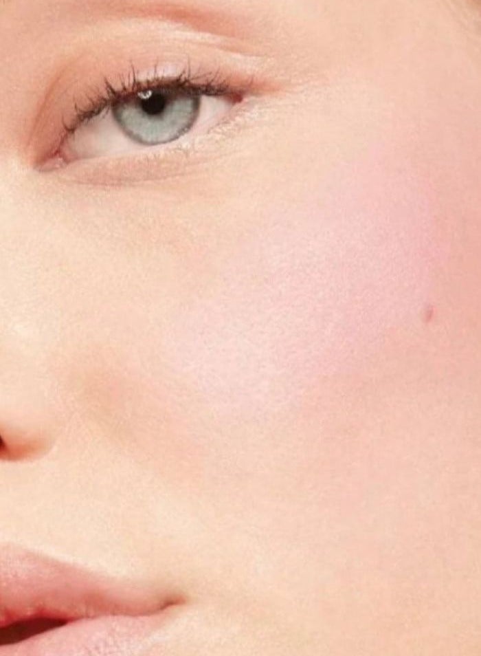 Dior Rosy Glow Blush 001, 4.6G Pink - Image 3