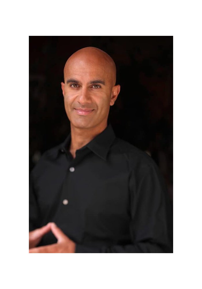 The Monk Who Sold His Ferrari by Robin S. Sharma - Image 3