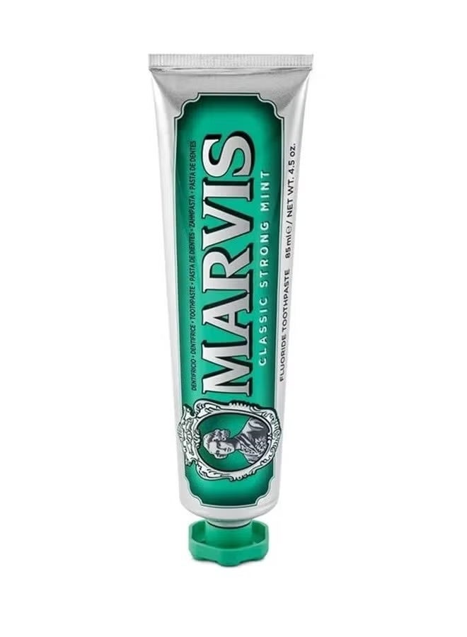 مارفيس معجون أسنان النعناع القوي الكلاسيكي ، طازجة شديدة ، إزالة اللوحة ، ابتسامة أبيضة لامعة 85 مل