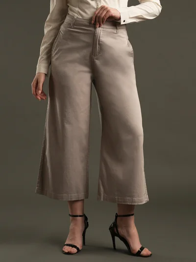 globus Women Relaxed Loose Fit Mid-Rise Trousers