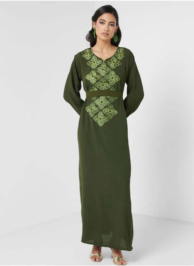 hayas closet Embroidered Belted Jalabiya