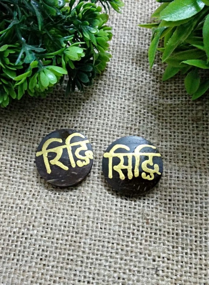 N & H Handmade Festive Coconut Shell Sticker - Image 2