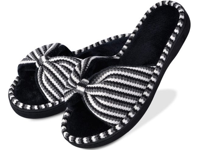 WOMENS MEMORY FOAM OPEN TOE SLIDE SLIPPERS WITH CUTE BOW AND COZY TERRY LINING SLIPON HOUSE SHOES SPA MULES SANDALS WITH INDOOR OUTDOOR COMFY TRENDY GIFT SLIPPERS RUBBER SOLE BLACK 910