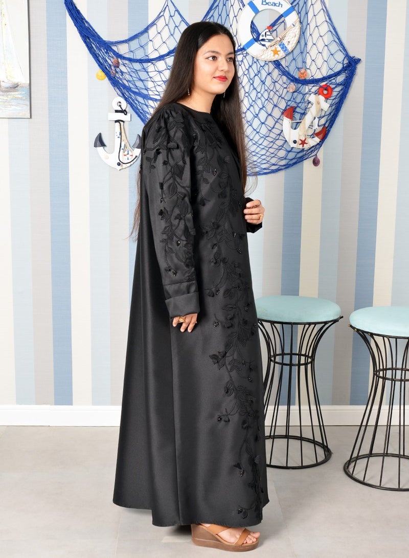 بوسني عباية مزيّنة بالورود ومطرزة بالخرز - Image 4