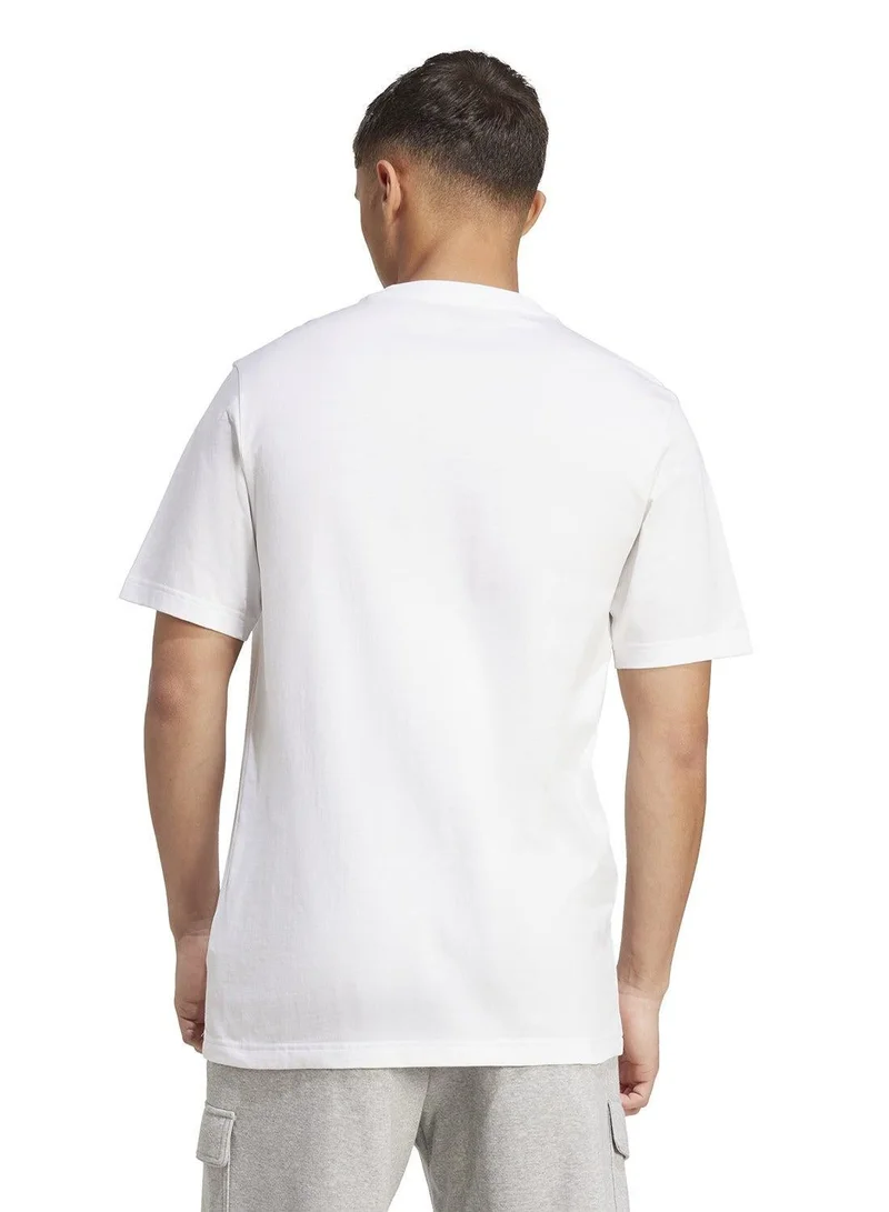 اديداس تيشيرت رجالي مطبوع بشعار مموه أبيض