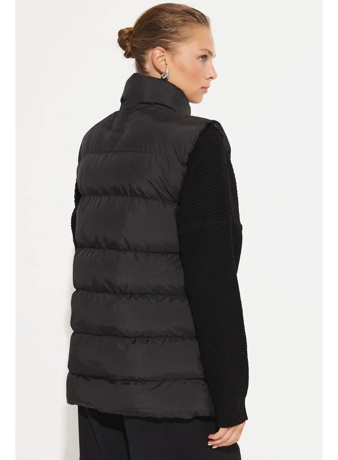 JUNE June Women Vest Black