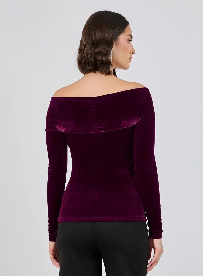 Styli Fitted Off Shoulder Neck Velvet Look Top